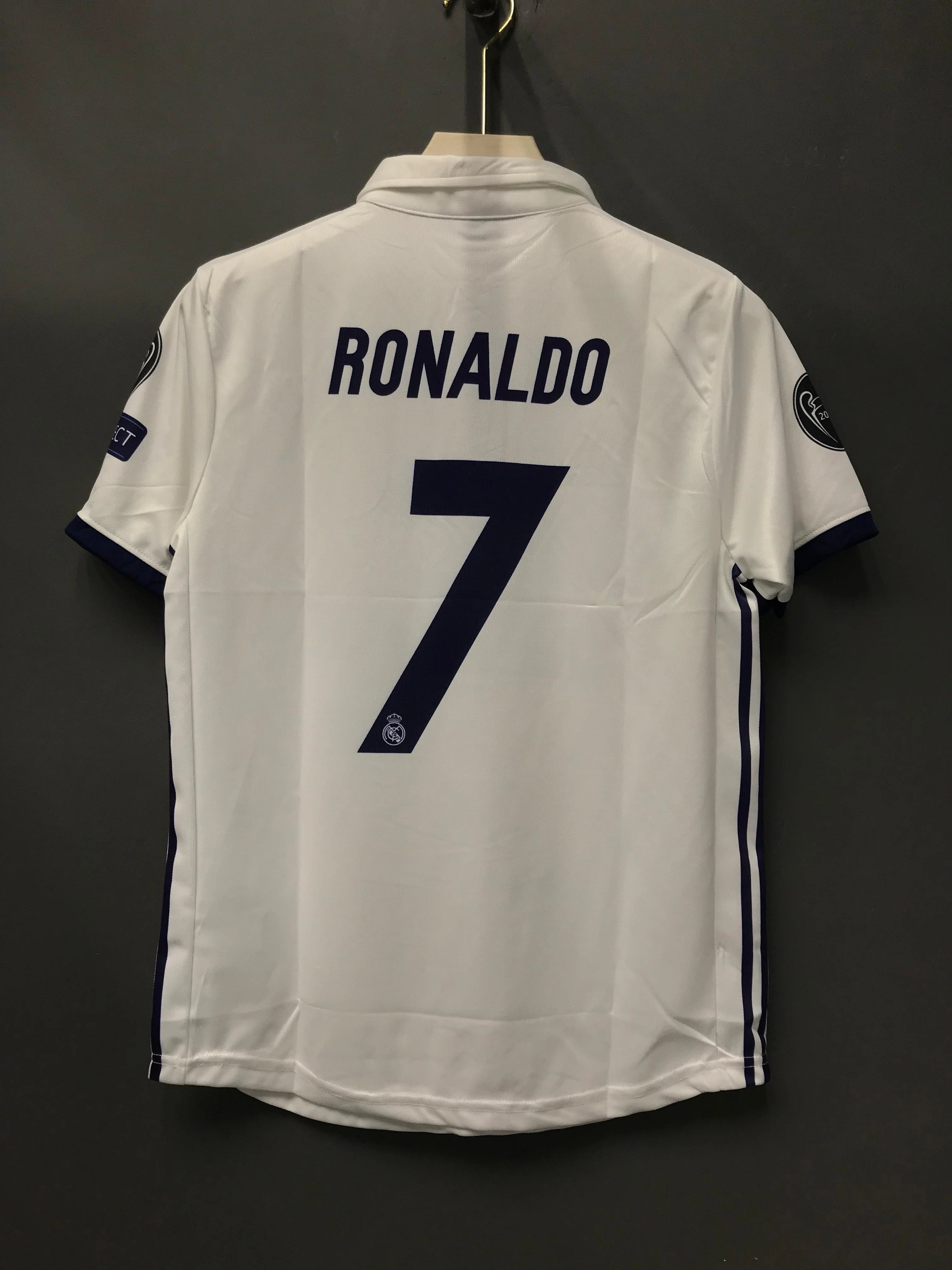 RONALDO REAL MADRID 2016 HOME KIT POLO EMBROIDERY - Image 3